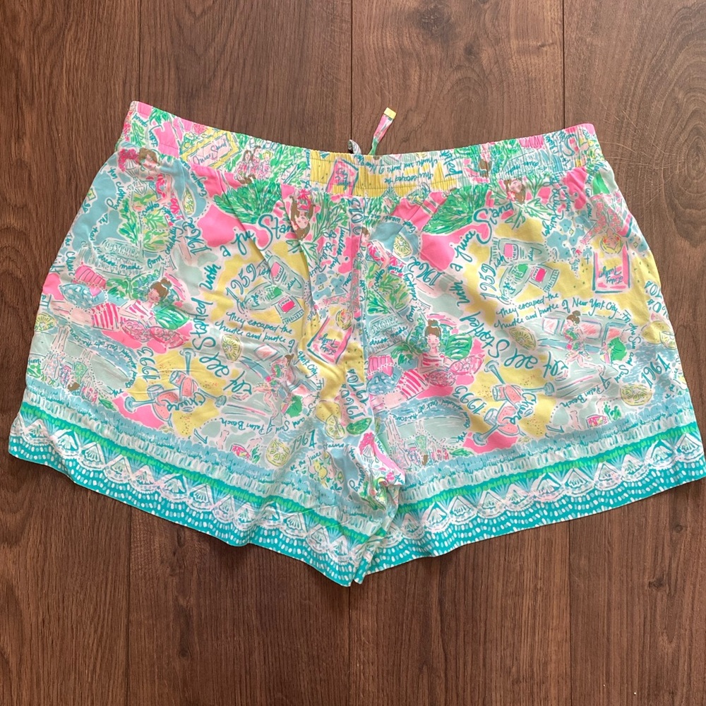 NWOT Lilly Pulitzer Tropical Patterned Shorts - Picture 3 of 3